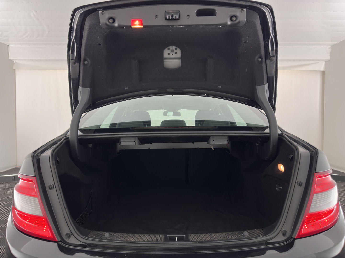 Mercedes-Benz C-Klasse 220 CDI BlueEFFICIENCY Business Class Avantgarde (INCL.BTW) Aut. *LEATHER-FABRIC | HEATED-COMFORTSEATS | NAVI | ECC | PDC | CRUISE | TOWBAR | 17''ALU*