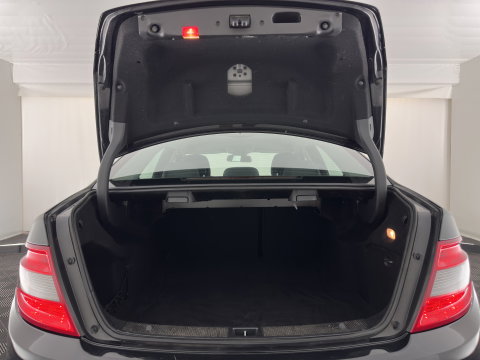 Mercedes-Benz C-Klasse 220 CDI BlueEFFICIENCY Business Class Avantgarde (INCL.BTW) Aut. *LEATHER-FABRIC | HEATED-COMFORTSEATS | NAVI | ECC | PDC | CRUISE | TOWBAR | 17''ALU*