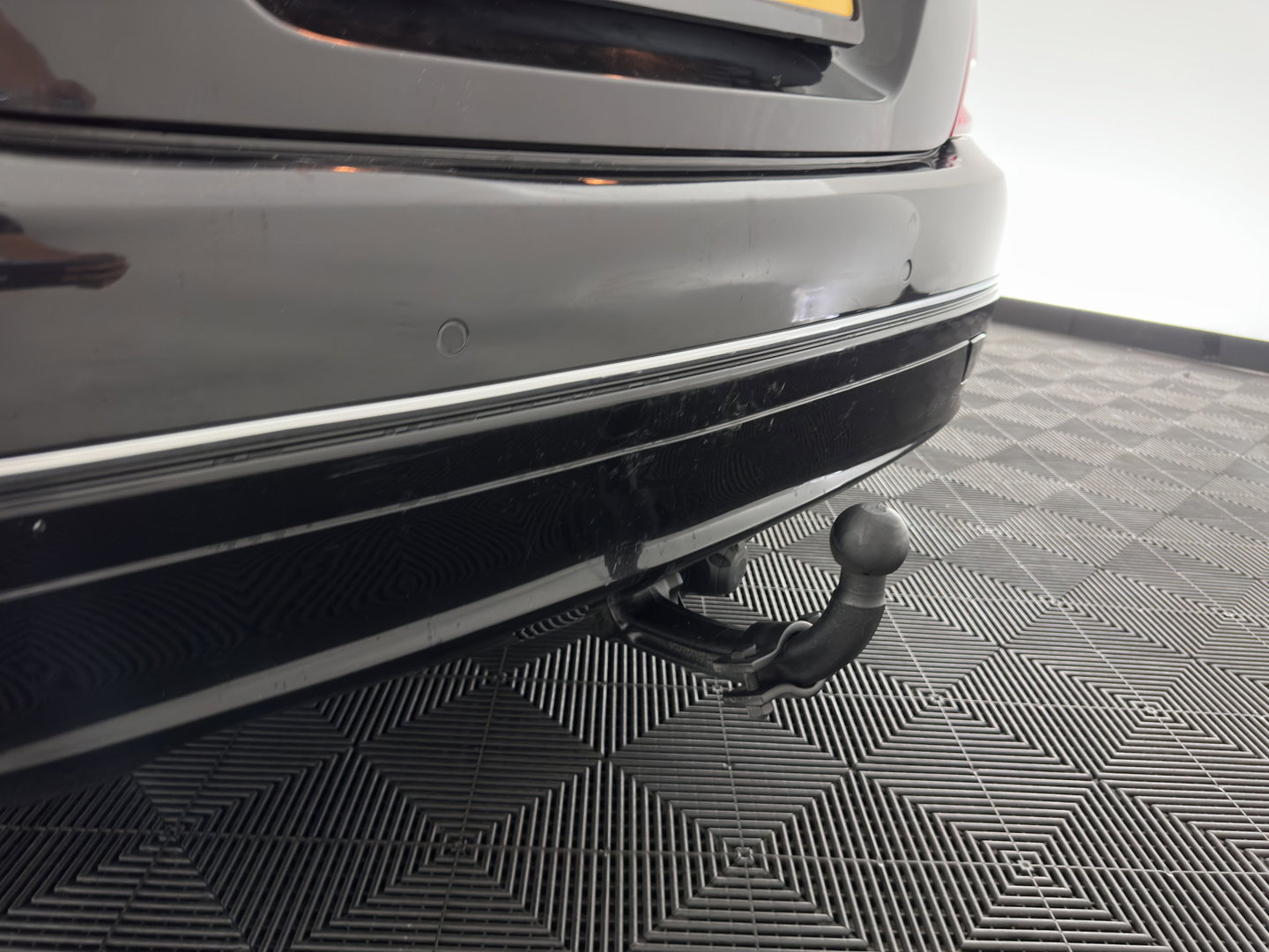 Mercedes-Benz C-Klasse 220 CDI BlueEFFICIENCY Business Class Avantgarde (INCL.BTW) Aut. *LEATHER-FABRIC | HEATED-COMFORTSEATS | NAVI | ECC | PDC | CRUISE | TOWBAR | 17''ALU*