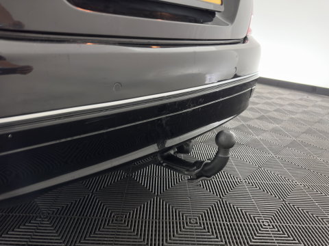 Mercedes-Benz C-Klasse 220 CDI BlueEFFICIENCY Business Class Avantgarde (INCL.BTW) Aut. *LEATHER-FABRIC | HEATED-COMFORTSEATS | NAVI | ECC | PDC | CRUISE | TOWBAR | 17''ALU*