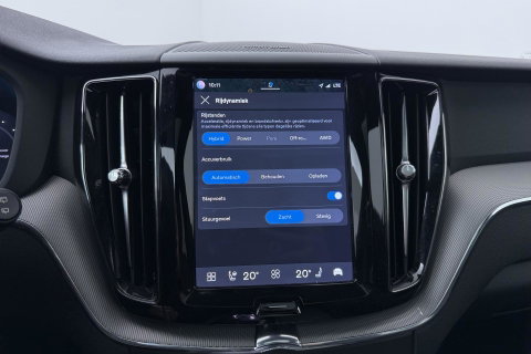 Volvo XC60 T6 Plus Dark | ACC | Harman/Kardon | Trekhaak | Panoramadak | Stoel+Stuurverwarming | 21 Inch | Leder