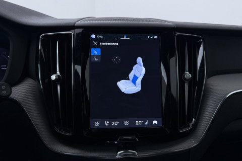 Volvo XC60 T6 Plus Dark | ACC | Harman/Kardon | Trekhaak | Panoramadak | Stoel+Stuurverwarming | 21 Inch | Leder