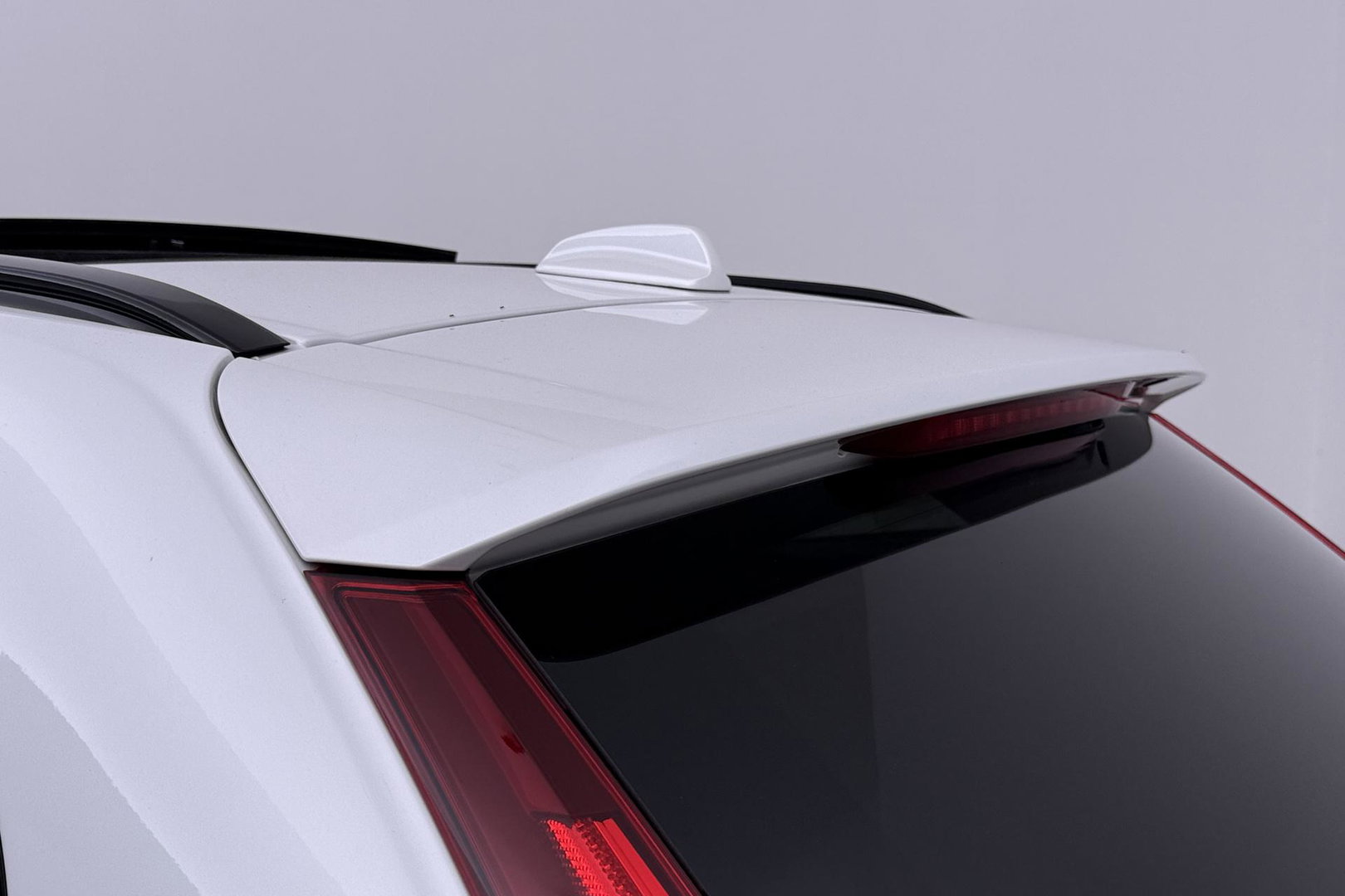 Volvo XC60 T6 Plus Dark | ACC | Harman/Kardon | Trekhaak | Panoramadak | Stoel+Stuurverwarming | 21 Inch | Leder
