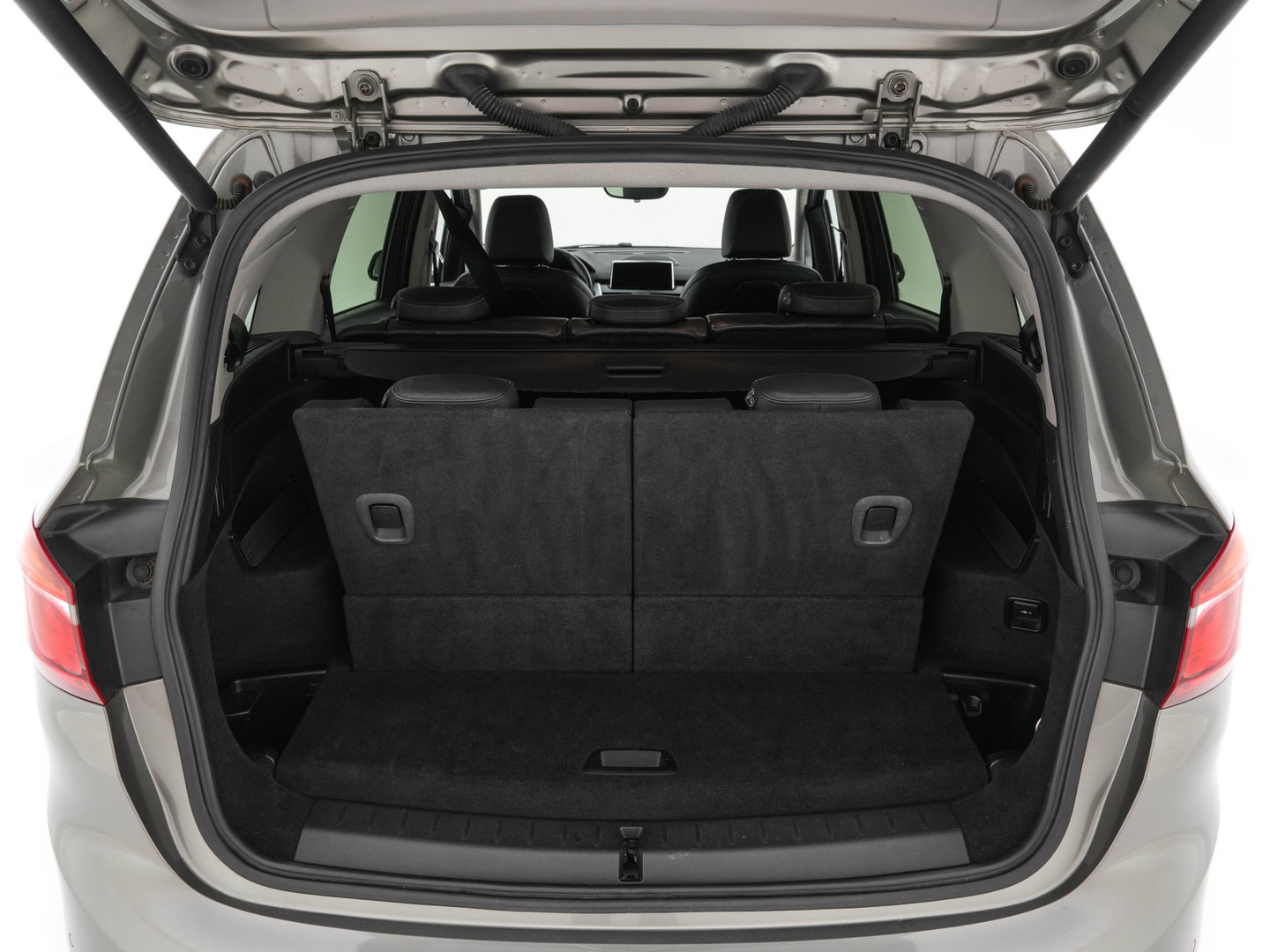 BMW 2 Serie Gran Tourer 216d High Executive Luxury-Line [7-Pers.] (INCL-BTW) Aut. * LEATHER | FULL-LED | HIFI-SOUND | HEAD-UP | ADAPTIVE-CRUISE | KEYLESS | NAVI-FULLMAP | HEATED-SPORTSEATS | PRIVACY-GLASS | ECC | PDC | TOWBAR | 17''ALU*