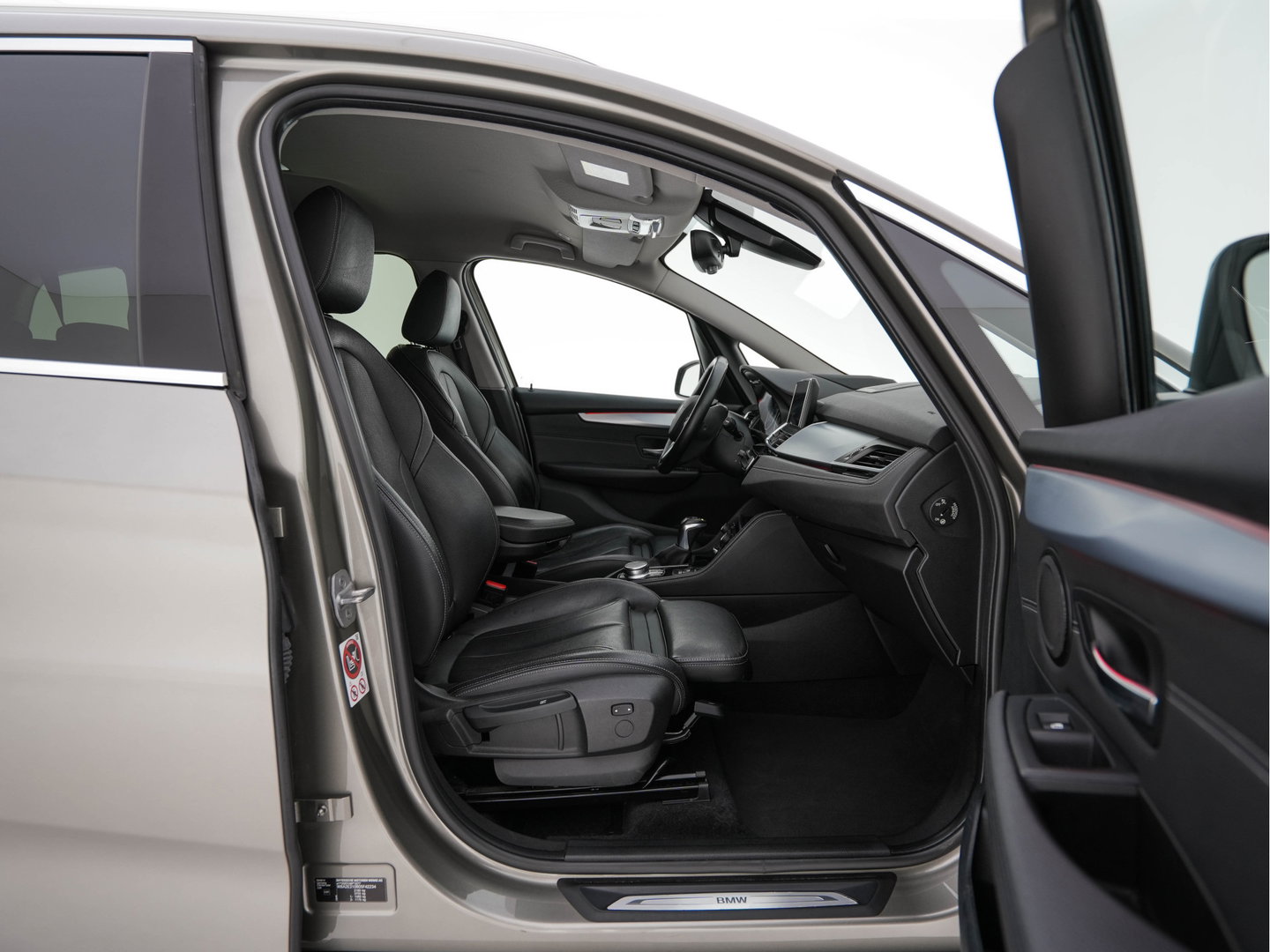 BMW 2 Serie Gran Tourer 216d High Executive Luxury-Line [7-Pers.] (INCL-BTW) Aut. * LEATHER | FULL-LED | HIFI-SOUND | HEAD-UP | ADAPTIVE-CRUISE | KEYLESS | NAVI-FULLMAP | HEATED-SPORTSEATS | PRIVACY-GLASS | ECC | PDC | TOWBAR | 17''ALU*