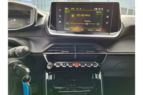 Peugeot 2008 1.2 PURETECH ALLUREPACK AUTOMAAT 130PK AIRCO NAVI CLIMA PDC-CAMERA