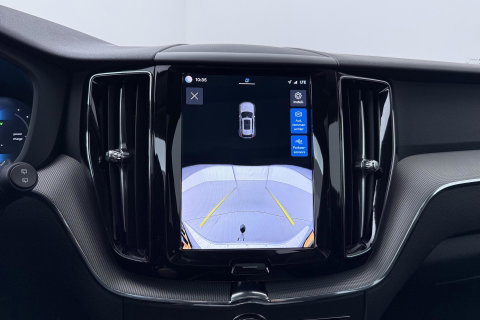 Volvo XC60 T6 Essential Bright | Panoramadak | Trekhaak | Pilot Assist | BLIS | Camera | Stoel+Stuurverwarming | ACC