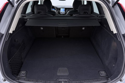 Volvo XC60 T6 Essential Bright | Panoramadak | Trekhaak | Pilot Assist | BLIS | Camera | Stoel+Stuurverwarming | ACC