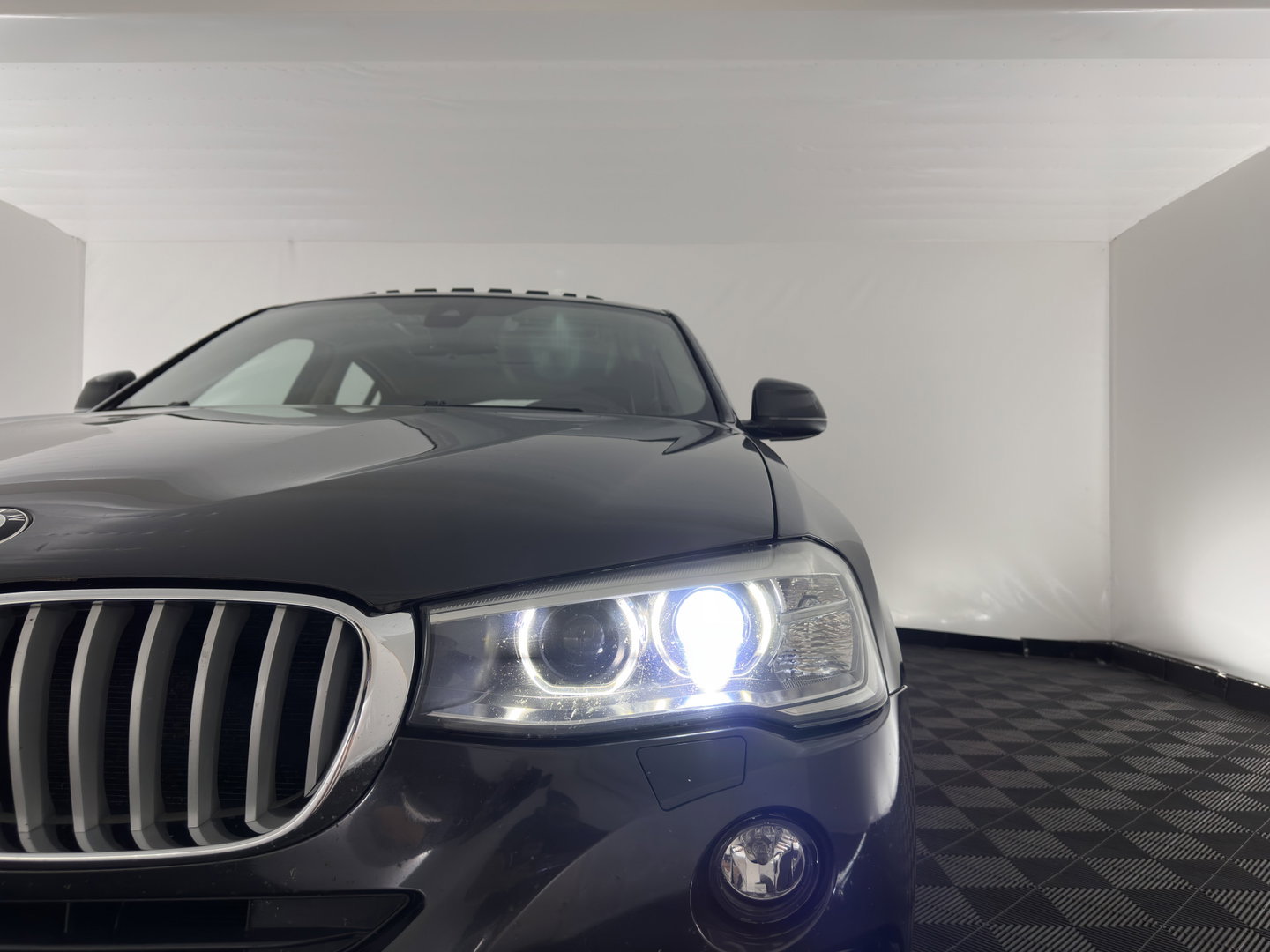 BMW X4 xDrive20d Centennial High Executive *PANO | HEAD-UP | LEATHER | XENON | TOP-VIEW | BLIND-SPOT | HEATED-SPORTSEATS | NAVI-FULLMAP | ECC | PDC | CRUISE | 18''ALU | TOWBAR*