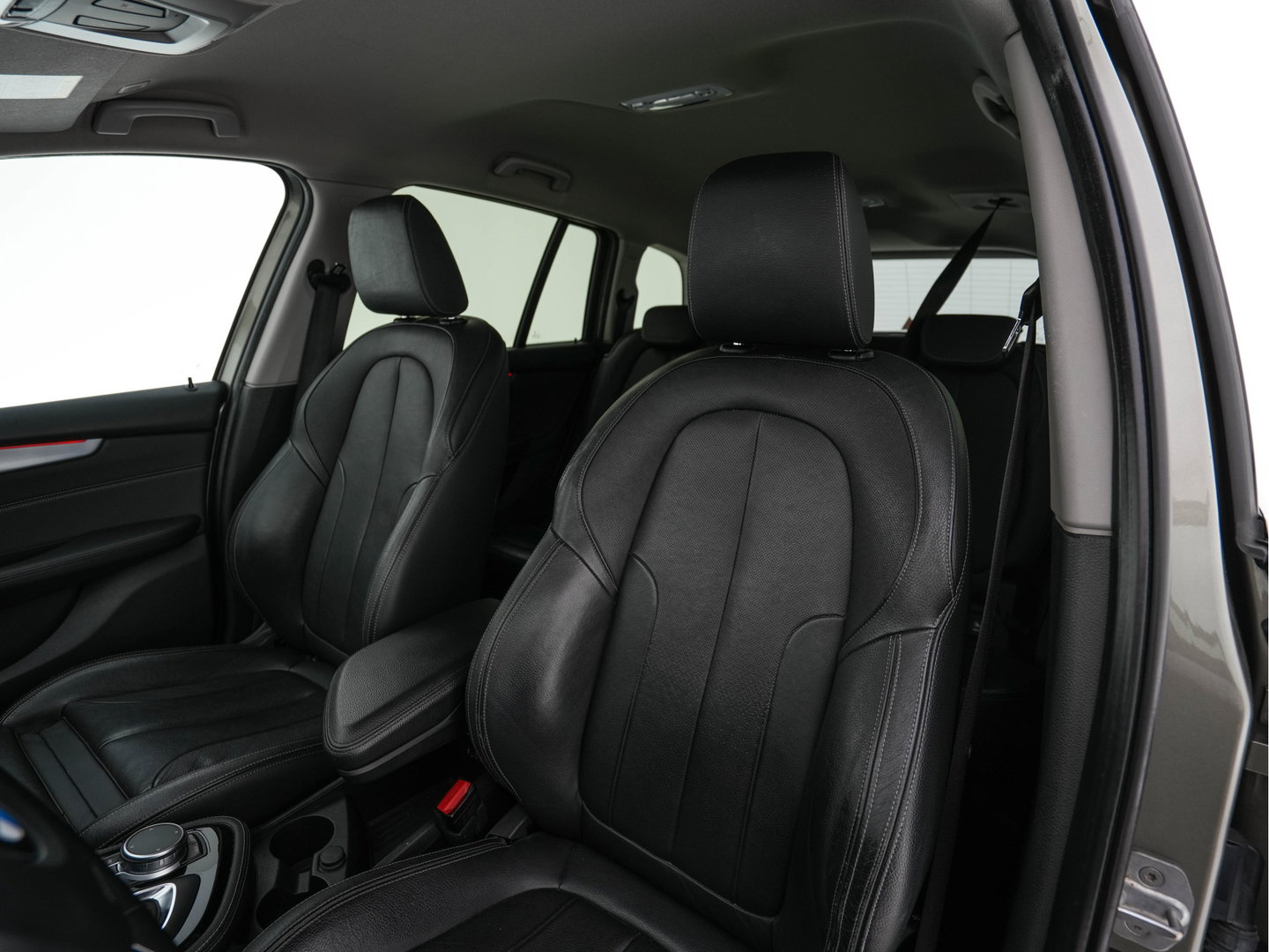 BMW 2 Serie Gran Tourer 216d High Executive Luxury-Line [7-Pers.] (INCL-BTW) Aut. * LEATHER | FULL-LED | HIFI-SOUND | HEAD-UP | ADAPTIVE-CRUISE | KEYLESS | NAVI-FULLMAP | HEATED-SPORTSEATS | PRIVACY-GLASS | ECC | PDC | TOWBAR | 17''ALU*
