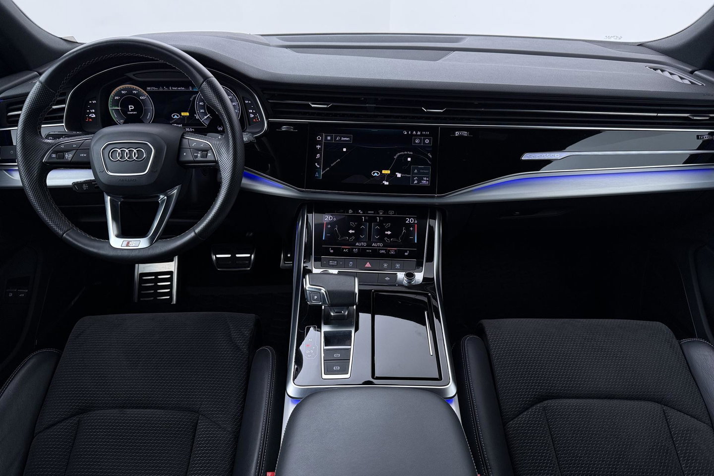 Audi Q8 55 TFSI e quattro Pro Line | Bang&Olufsen | Luchtvering | Trekhaak | Head-Up | Matrix LED | 22 Inch | Stoelverwarming V+A | ACC