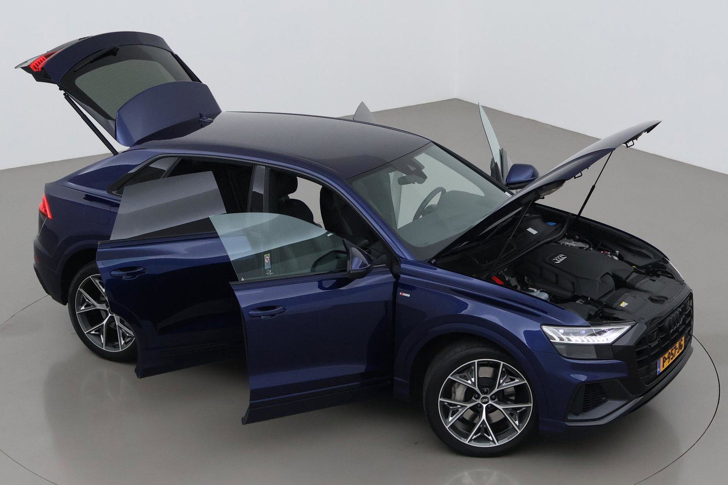 Audi Q8 55 TFSI e quattro Pro Line | Bang&Olufsen | Luchtvering | Trekhaak | Head-Up | Matrix LED | 22 Inch | Stoelverwarming V+A | ACC