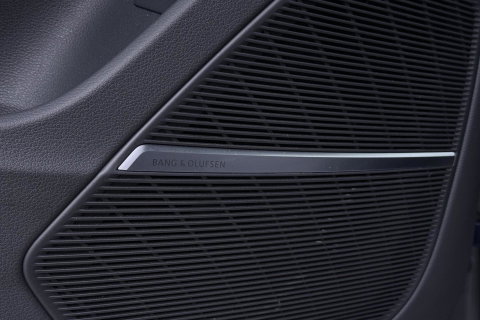Audi Q8 55 TFSI e quattro Pro Line | Bang&Olufsen | Luchtvering | Trekhaak | Head-Up | Matrix LED | 22 Inch | Stoelverwarming V+A | ACC