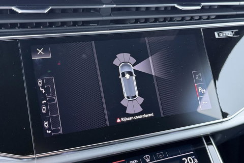 Audi Q8 55 TFSI e quattro Pro Line | Bang&Olufsen | Luchtvering | Trekhaak | Head-Up | Matrix LED | 22 Inch | Stoelverwarming V+A | ACC