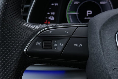 Audi Q8 55 TFSI e quattro Pro Line | Bang&Olufsen | Luchtvering | Trekhaak | Head-Up | Matrix LED | 22 Inch | Stoelverwarming V+A | ACC
