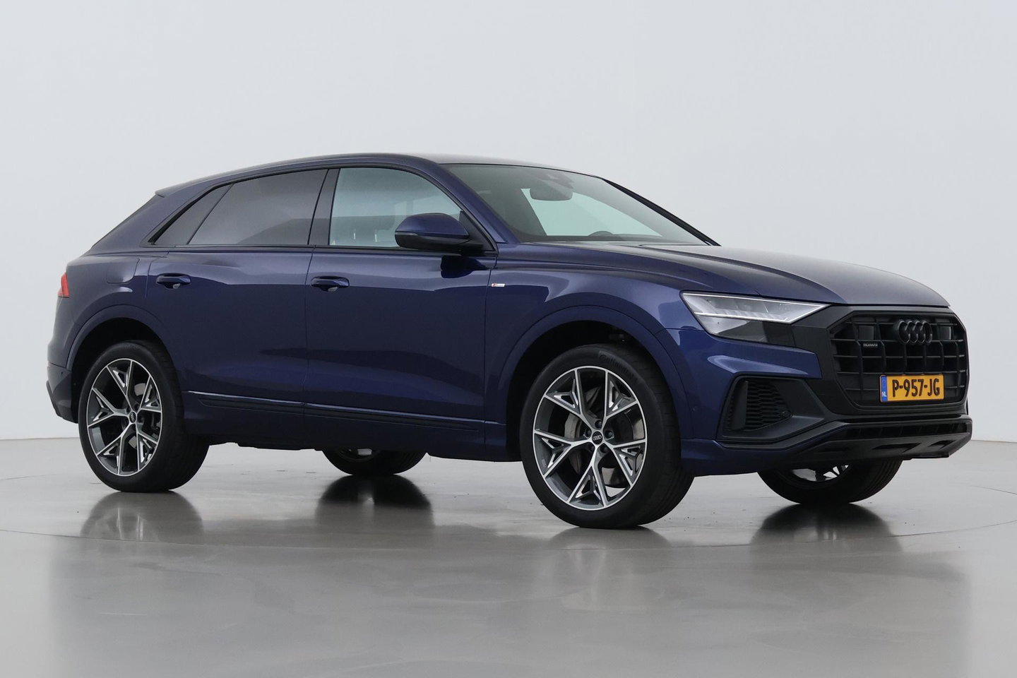 Audi Q8 55 TFSI e quattro Pro Line | Bang&Olufsen | Luchtvering | Trekhaak | Head-Up | Matrix LED | 22 Inch | Stoelverwarming V+A | ACC