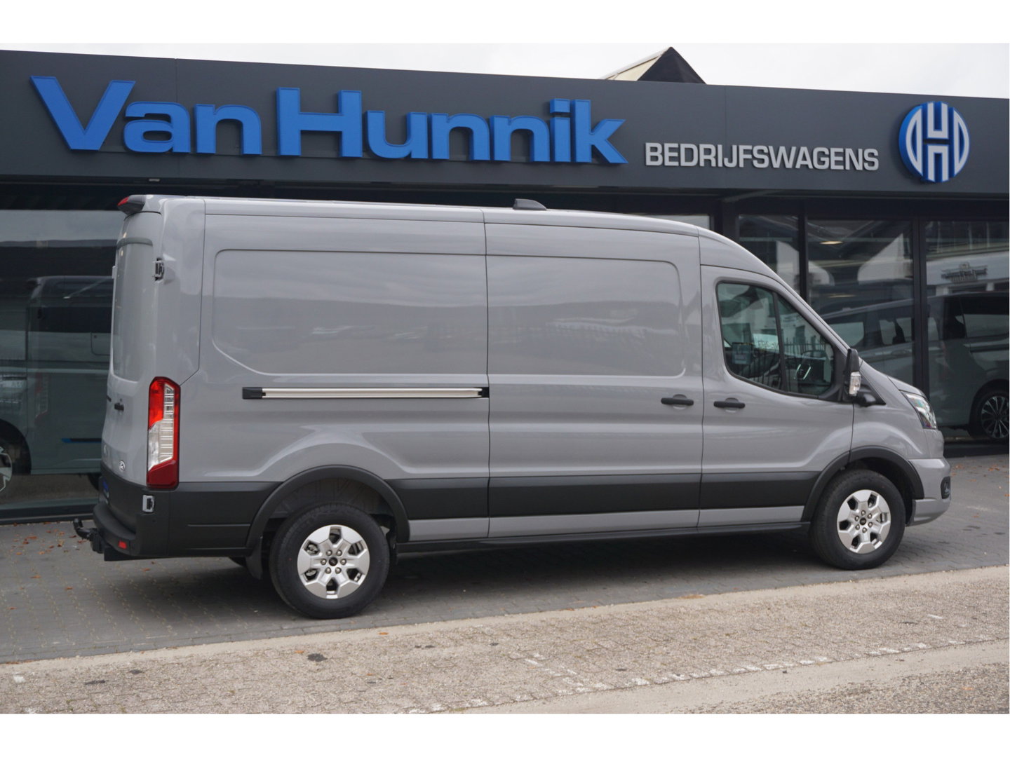 Ford Transit 350L L3H2 Limited AUT-8 165PK BPM VRIJ Navi, Adap. Cruise, 360° Cam, Trekhaak, 2x Schuifdeur!! NR. 293
