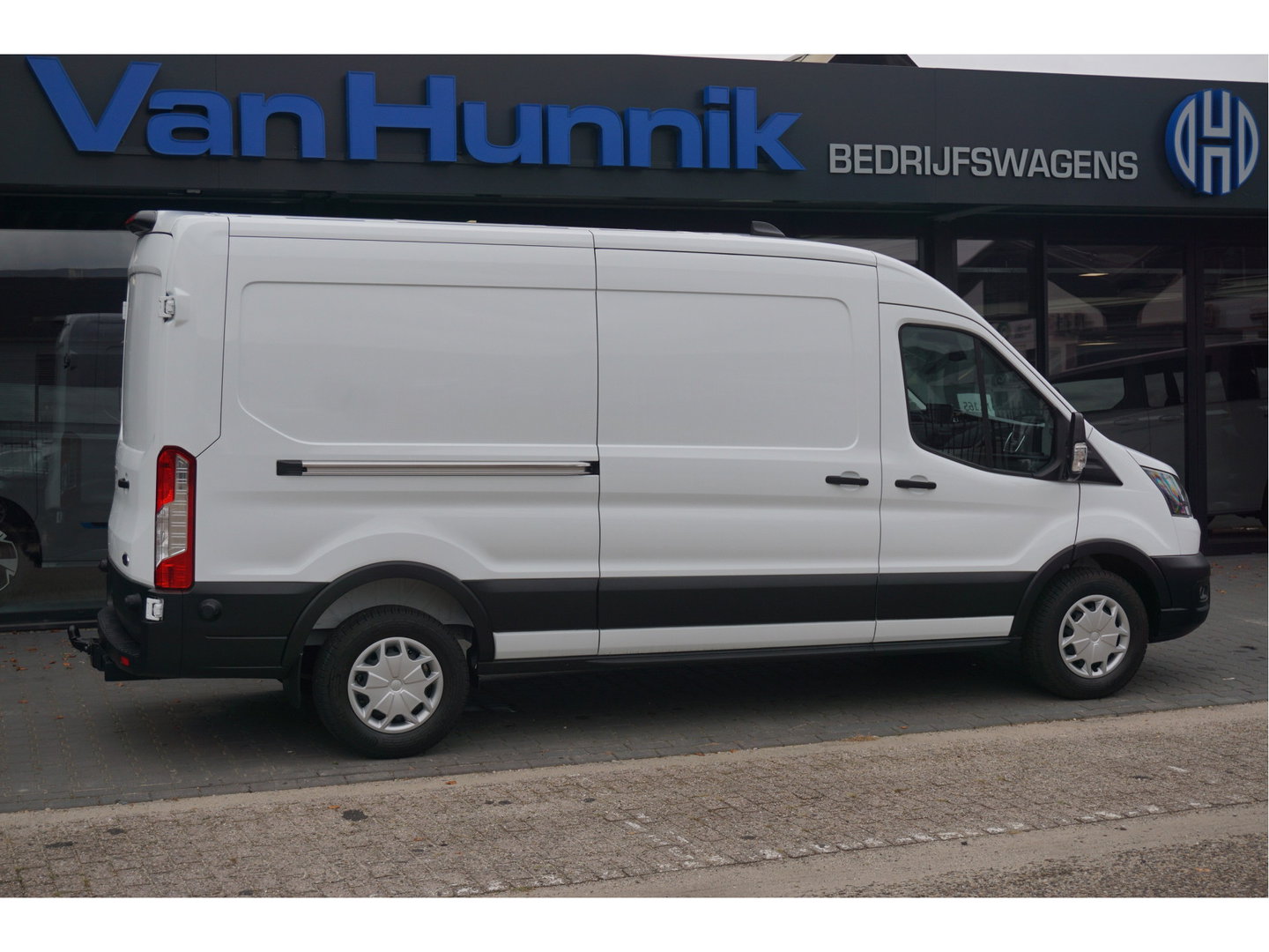 Ford Transit 350L 130PK L3H2 Trend AUT BPM VRIJ!! Clima, 12" Sync 4 Navi, 270º deur, Trekhaak!! NR. 165