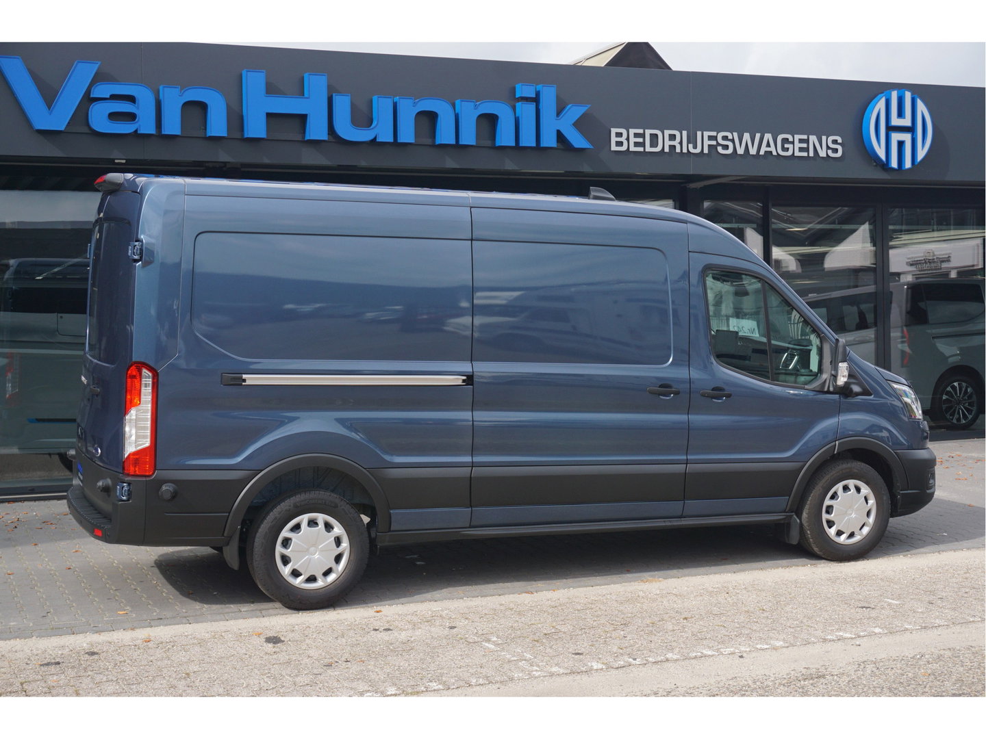Ford Transit 350L L3H2 Trend AUT8 130PK BPM VRIJ!! 12" Sync4 Apple CP/Cam, Laadruimte Pack! NR. 612