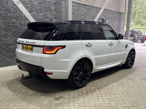 Land Rover Range Rover Sport 3.0 P400 MHEV HST | 3.0 BENZINE | Luchtvering | Panoramadak | Trekhaak | Stoelventilatie | Carbon Pack | BLIS | 22 Inch