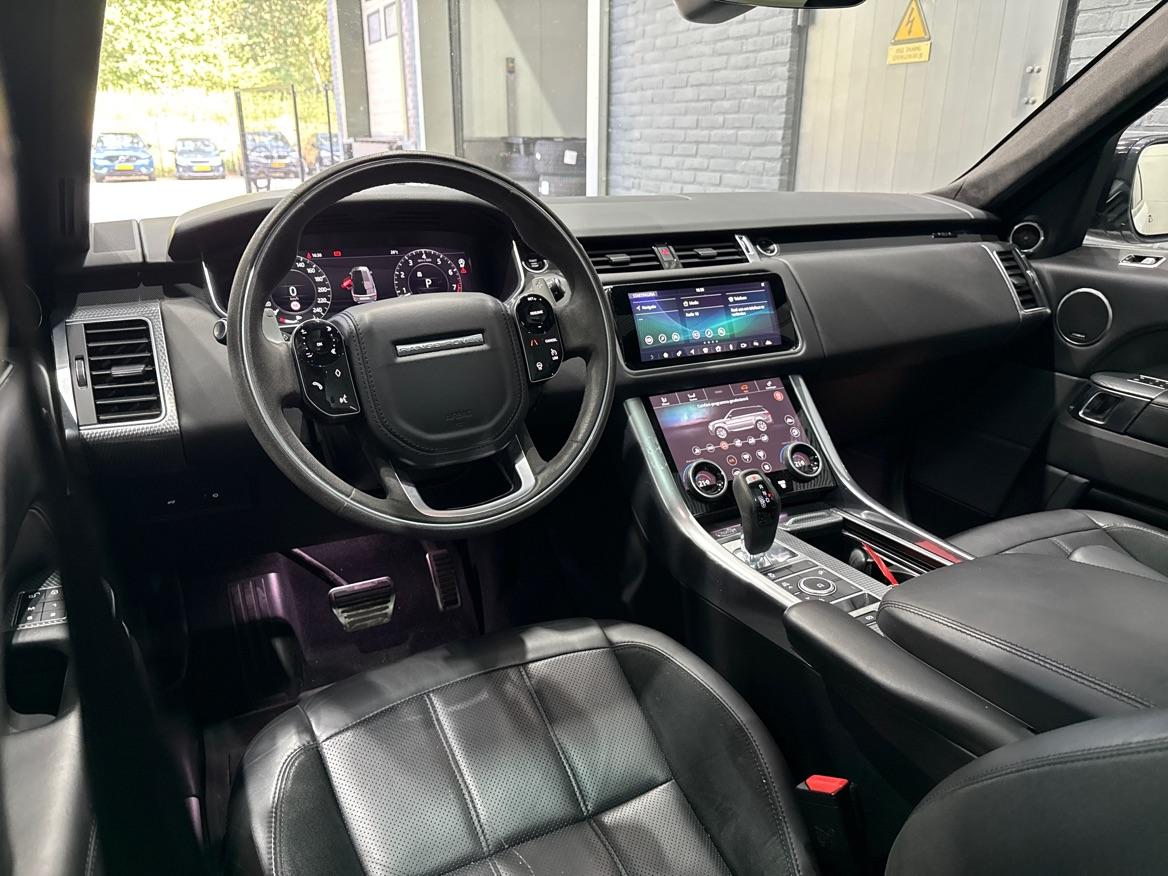 Land Rover Range Rover Sport 3.0 P400 MHEV HST | 3.0 BENZINE | Luchtvering | Panoramadak | Trekhaak | Stoelventilatie | Carbon Pack | BLIS | 22 Inch