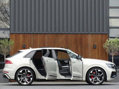 Audi Q8 60 TFSIe 462PK Quattro S-line / Massage / B&O / Audi Exclusive / 360°