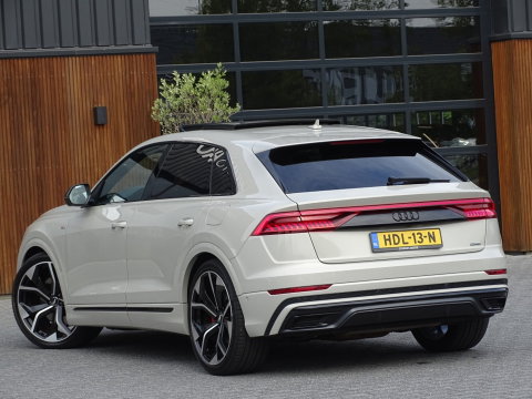 Audi Q8 60 TFSIe 462PK Quattro S-line / Massage / B&O / Audi Exclusive / 360°