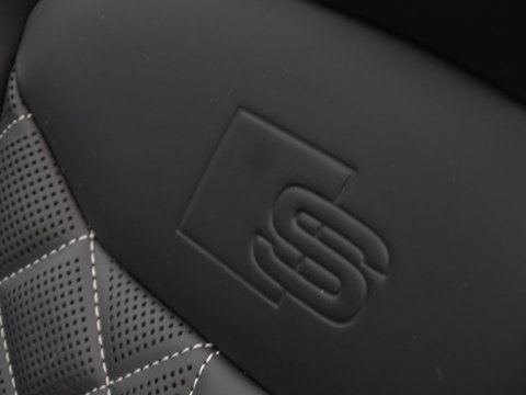 Audi Q8 60 TFSIe 462PK Quattro S-line / Massage / B&O / Audi Exclusive / 360°