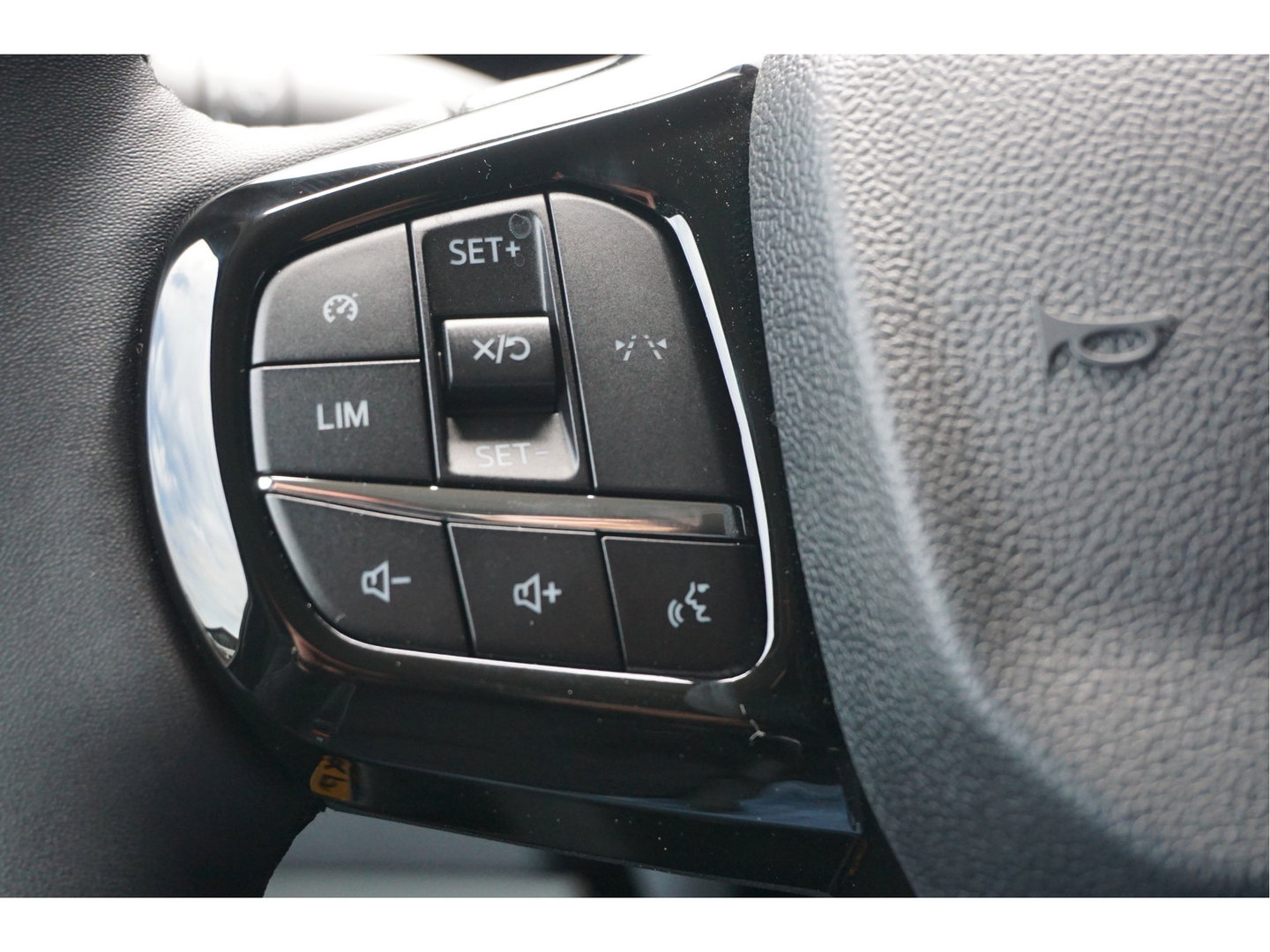 Ford E-Transit Custom 320S 218PK 71KWH Limited AUT BPM VRIJ!! Apple CP / Android A, LED, 17" LM!! NR. EC02