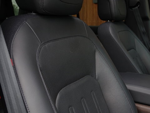 Land Rover Defender 110 3.0 P400 110 X 7 pers. X-Dynamic / Meridan / LED / *NAP*
