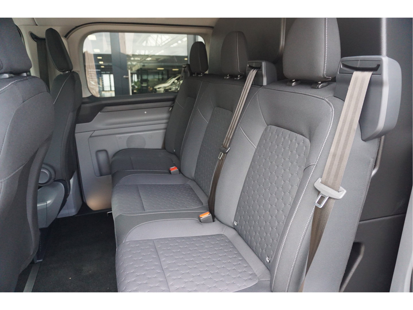 Ford Transit Custom 340L Limited DC 71 kWh / 218 PK Elektrisch Apple CP/ Android A Camera, 17" LM, Cruise, LED NR. 598