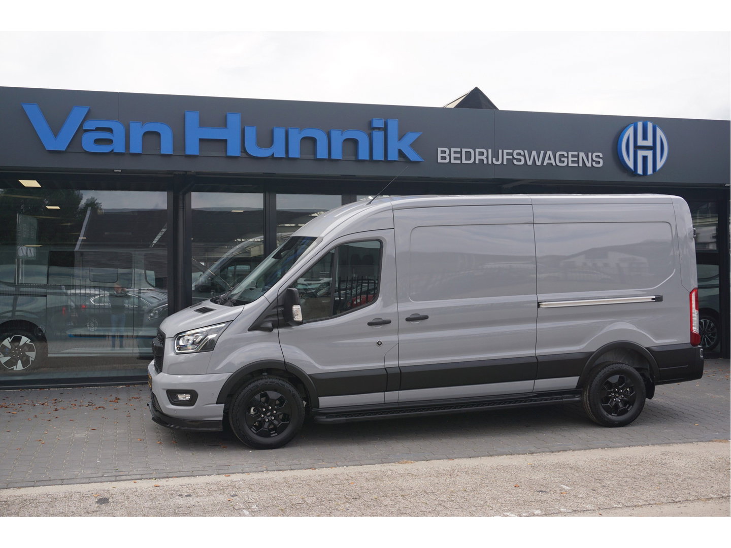 Ford Transit 350L L3H2 Raptor AUT-8 165PK BPM VRIJ Navi, Camera, Xenon, ACC, Trekhaak, 2x Schuifdeur!! NR. 204