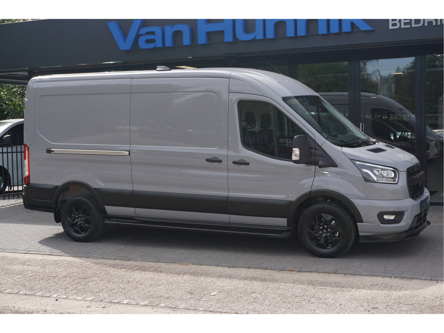 Ford Transit 350L L3H2 Raptor AUT-8 165PK BPM VRIJ Navi, Camera, Xenon, ACC, Trekhaak, 2x Schuifdeur!! NR. 204
