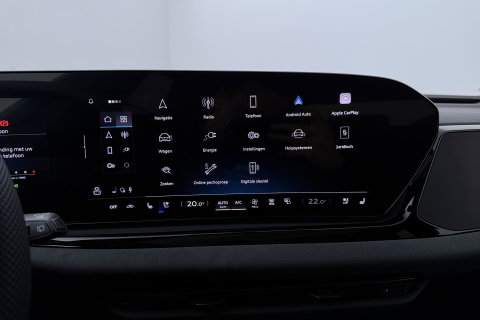 Audi A6 2.0 e-Hybrid Quattro S Edition Competition Bang&Olufsen | Luchtvering | Panoramadak | Trekhaak | Massage+Ventilatie | Head-Up | ACC | 21 Inch