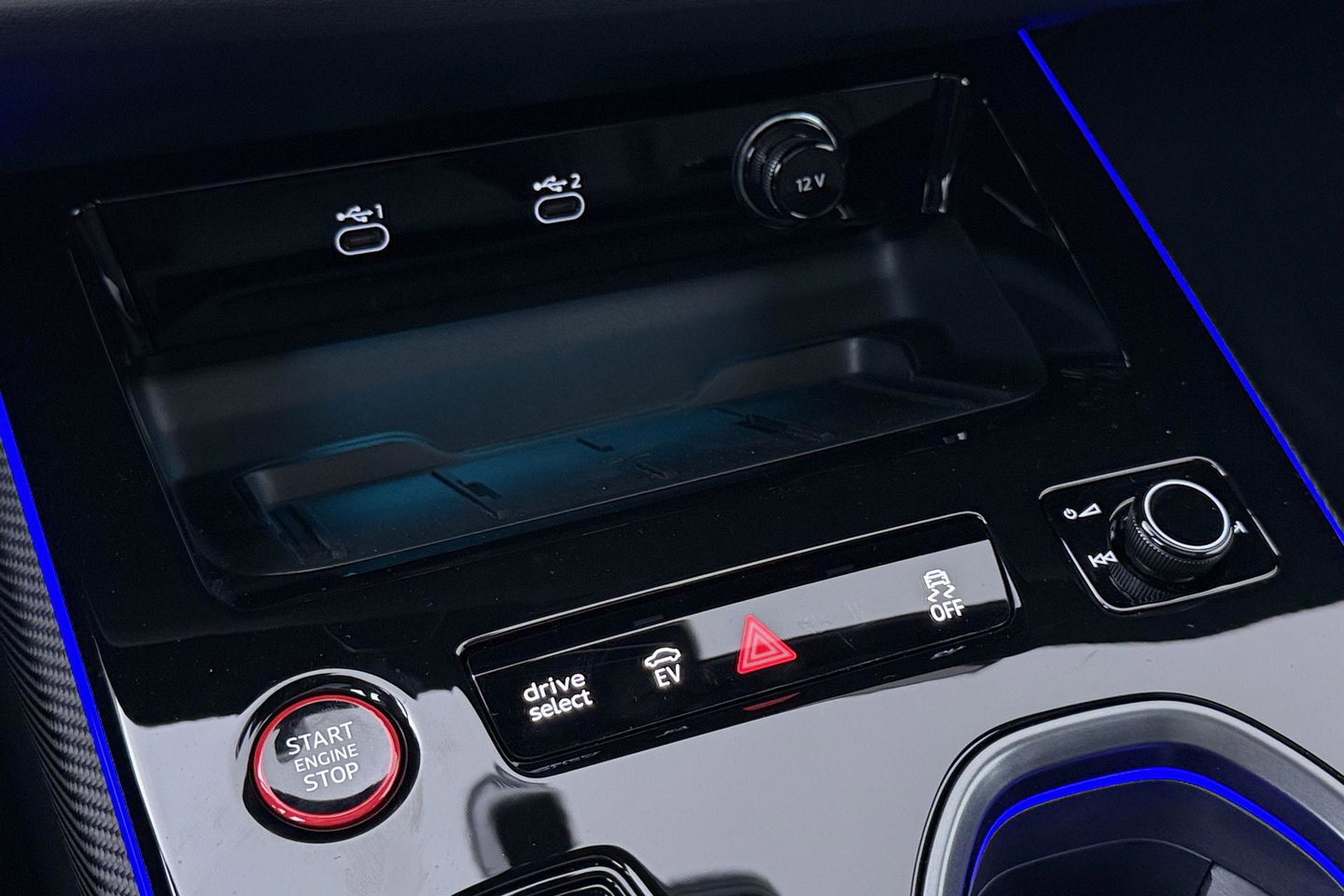Audi A6 2.0 e-Hybrid Quattro S Edition Competition Bang&Olufsen | Luchtvering | Panoramadak | Trekhaak | Massage+Ventilatie | Head-Up | ACC | 21 Inch