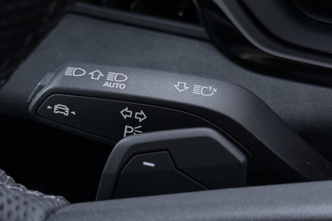 Audi A6 2.0 e-Hybrid Quattro S Edition Competition Bang&Olufsen | Luchtvering | Panoramadak | Trekhaak | Massage+Ventilatie | Head-Up | ACC | 21 Inch