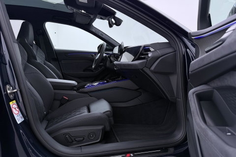 Audi A6 2.0 e-Hybrid Quattro S Edition Competition Bang&Olufsen | Luchtvering | Panoramadak | Trekhaak | Massage+Ventilatie | Head-Up | ACC | 21 Inch