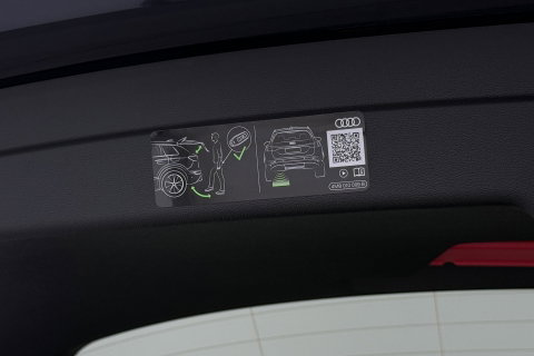 Audi A6 2.0 e-Hybrid Quattro S Edition Competition Bang&Olufsen | Luchtvering | Panoramadak | Trekhaak | Massage+Ventilatie | Head-Up | ACC | 21 Inch
