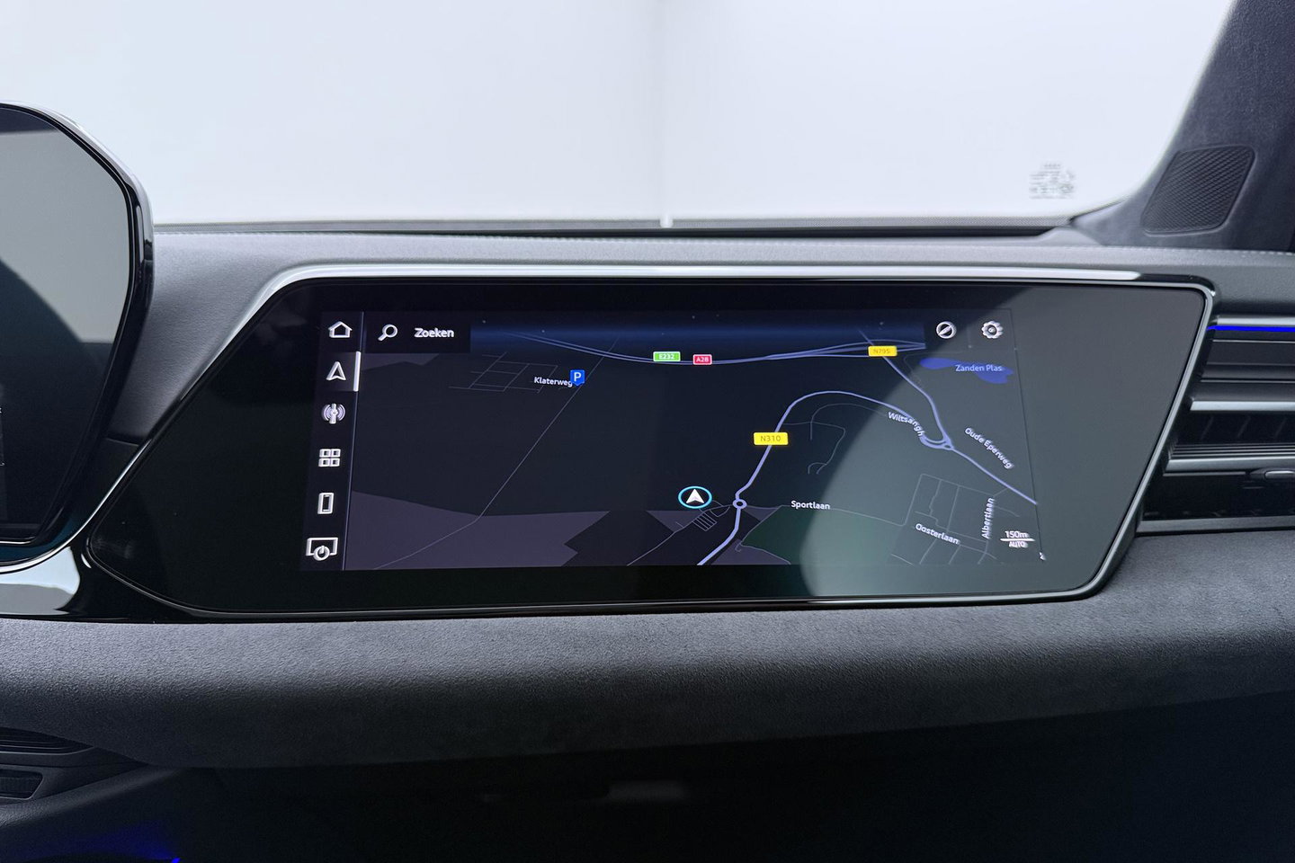 Audi A6 2.0 e-Hybrid Quattro S Edition Competition Bang&Olufsen | Luchtvering | Panoramadak | Trekhaak | Massage+Ventilatie | Head-Up | ACC | 21 Inch