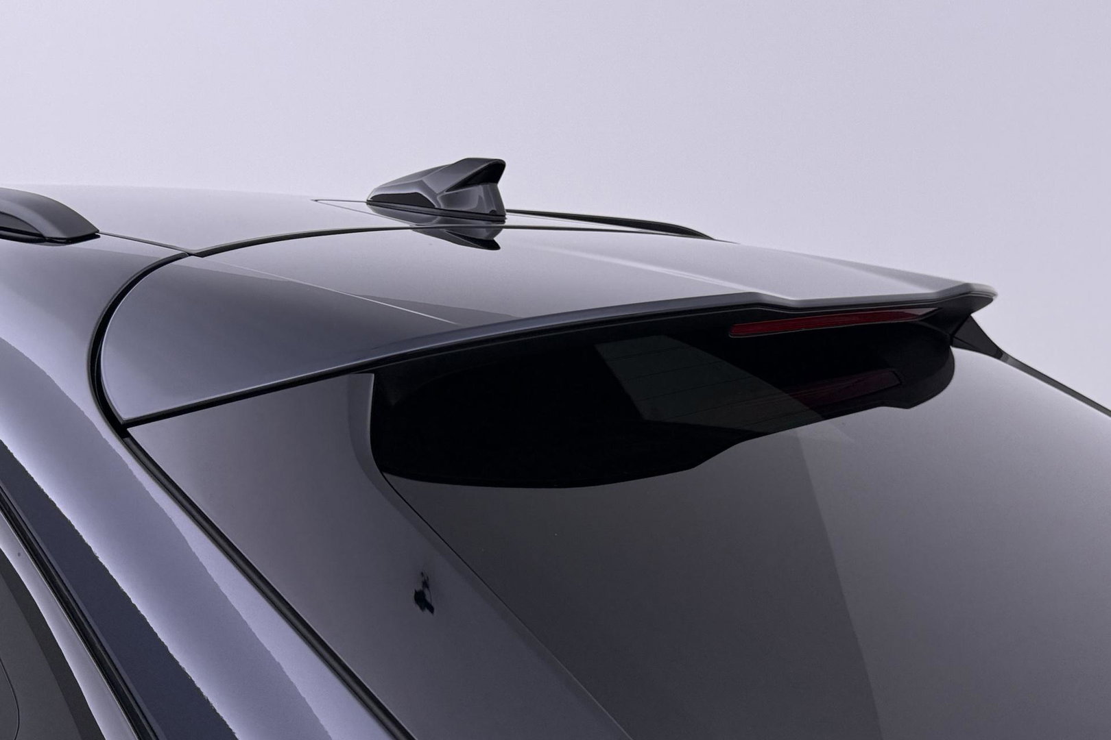 Audi A6 2.0 e-Hybrid Quattro S Edition Competition Bang&Olufsen | Luchtvering | Panoramadak | Trekhaak | Massage+Ventilatie | Head-Up | ACC | 21 Inch