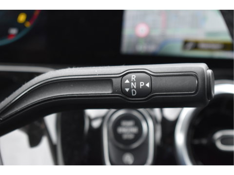 Mercedes-Benz GLA 200 Business Solution 164 pk | Camera | Afn.trekhaak | Carplay | Navi | DAB |Stoelverwarming | LED/Xenon