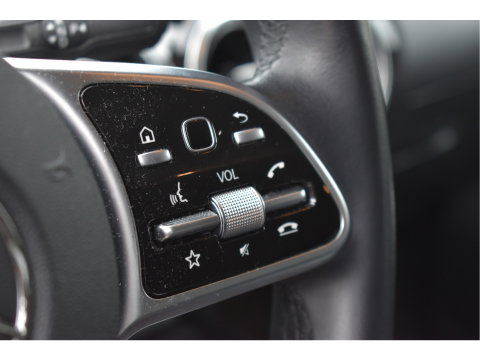 Mercedes-Benz GLA 200 Business Solution 164 pk | Camera | Afn.trekhaak | Carplay | Navi | DAB |Stoelverwarming | LED/Xenon