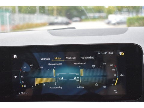 Mercedes-Benz GLA 200 Business Solution 164 pk | Camera | Afn.trekhaak | Carplay | Navi | DAB |Stoelverwarming | LED/Xenon