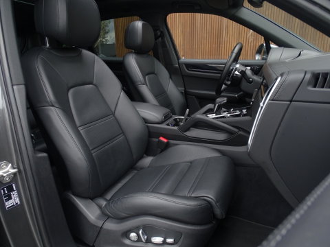 Porsche Cayenne 3.0 E-Hybrid 462PK / sportDesign / softclose / Bose / BTW / 360°