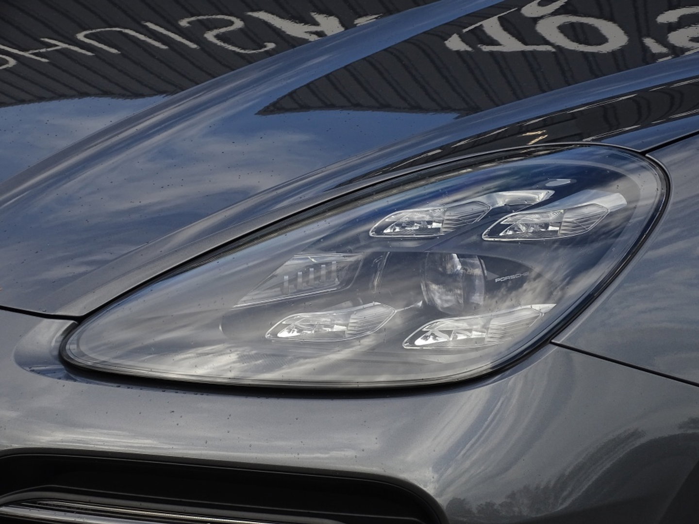 Porsche Cayenne 3.0 E-Hybrid 462PK / sportDesign / softclose / Bose / BTW / 360°