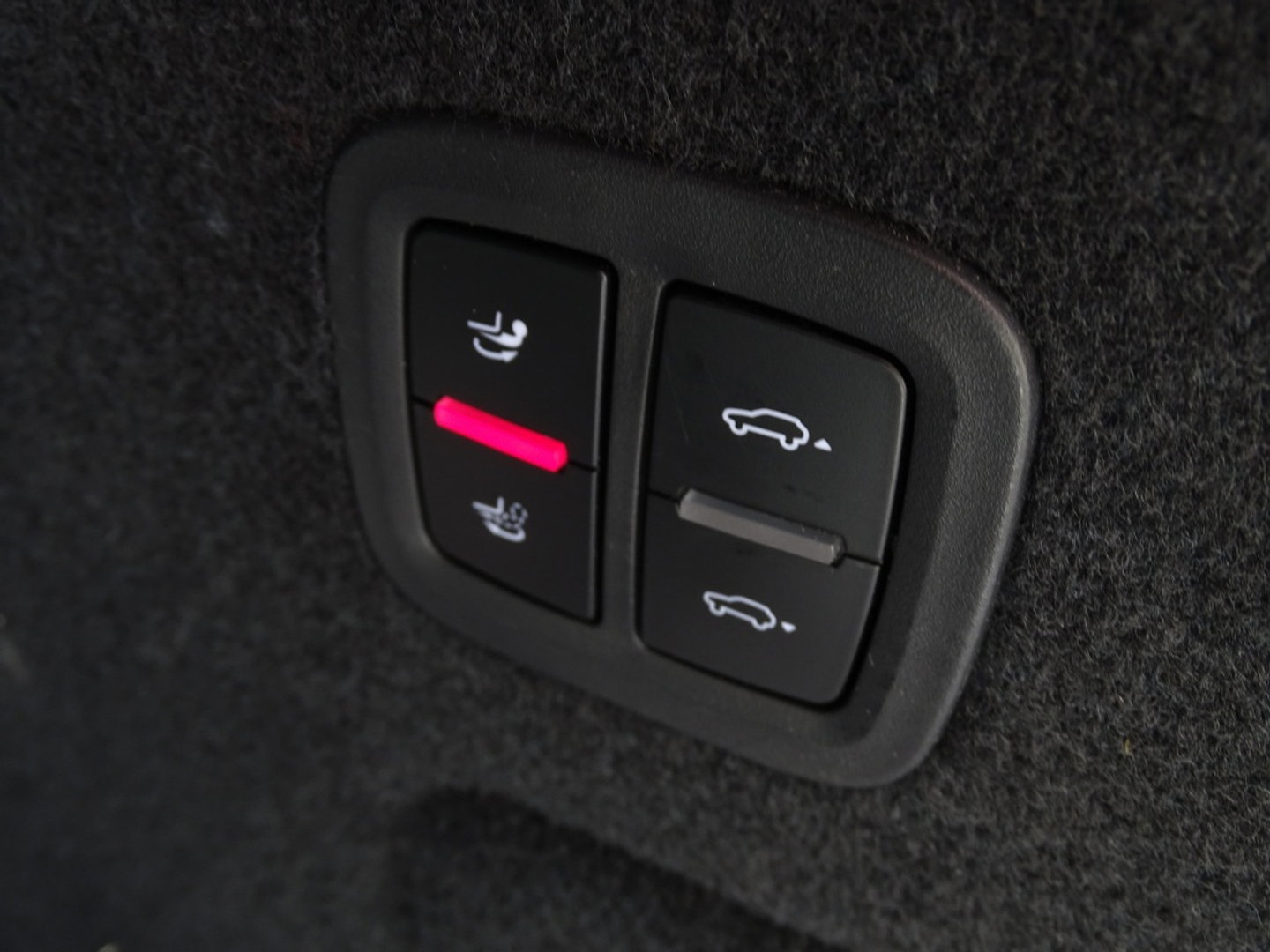 Porsche Cayenne 3.0 E-Hybrid 462PK / sportDesign / softclose / Bose / BTW / 360°