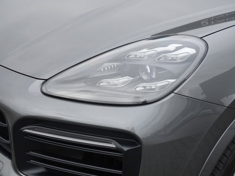 Porsche Cayenne 3.0 E-Hybrid 462PK / sportDesign / softclose / Bose / BTW / 360°