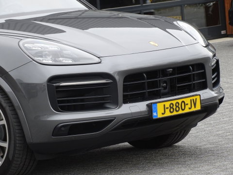 Porsche Cayenne 3.0 E-Hybrid 462PK / sportDesign / softclose / Bose / BTW / 360°