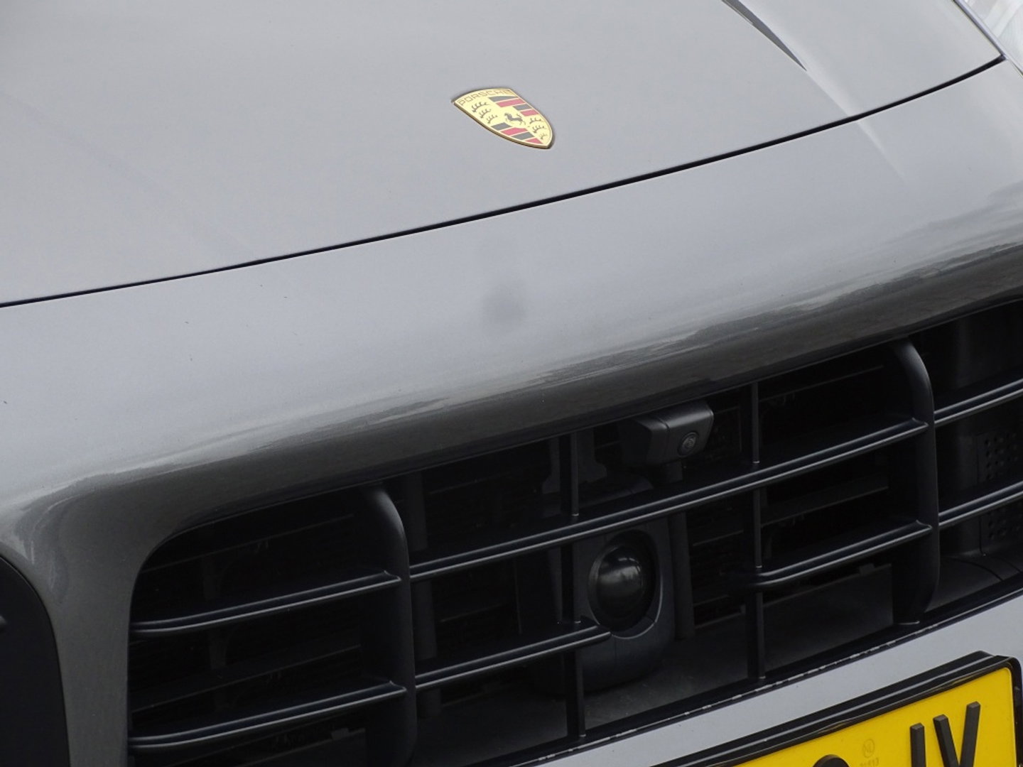 Porsche Cayenne 3.0 E-Hybrid 462PK / sportDesign / softclose / Bose / BTW / 360°