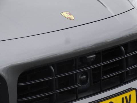 Porsche Cayenne 3.0 E-Hybrid 462PK / sportDesign / softclose / Bose / BTW / 360°